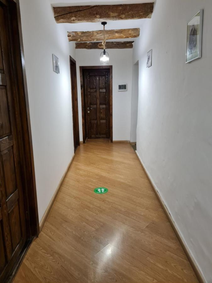 Guest House Shina Omalo Buitenkant foto