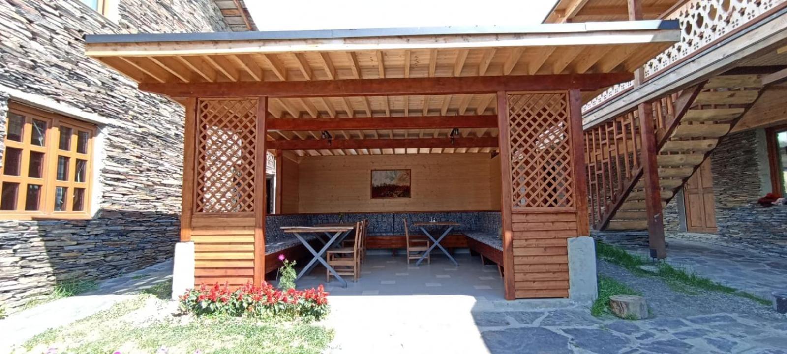 Guest House Shina Omalo Buitenkant foto