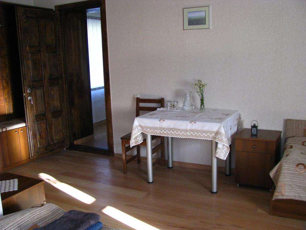Guest House Shina Omalo Kamer foto